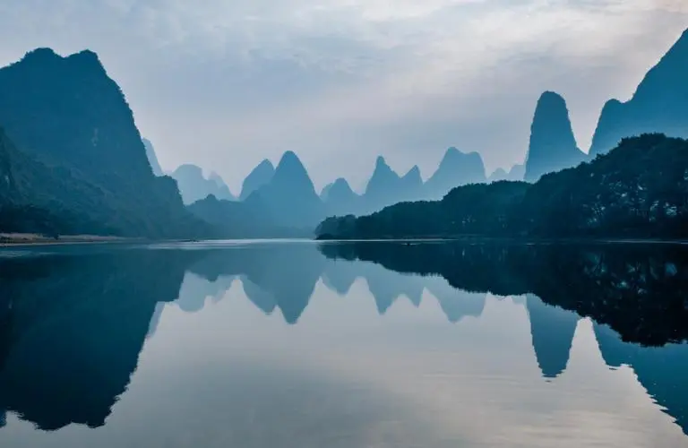 环保高性能智慧工厂